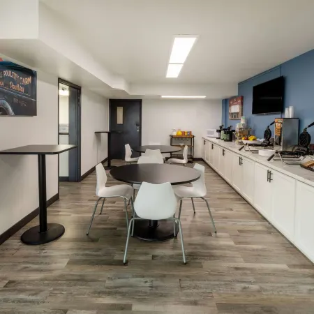 Baymont by Wyndham Laredo