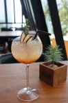 The Cabin Beach Resort - bar