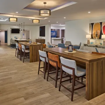 Holiday Inn Express & Suites Charleston Dwtn – Medical Ctr by IHG
