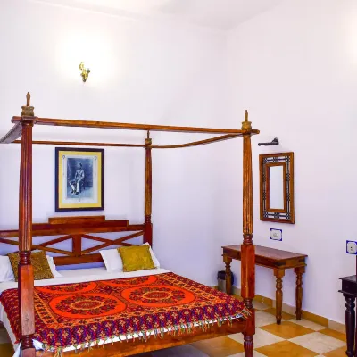 Kings Retreat Jodhpur Отели рядом с достопримечательностью «Башня с часами Ghanta Ghar»
