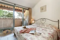 Résidence Odalys la Bastide des Chênes