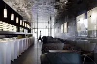 Carbon Hotel Hotels in Zutendaal