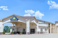 Days Inn by Wyndham Centerville Hotels in Centerville