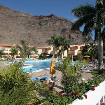 Apartamentos Jardín del Conde