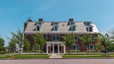 The George Các khách sạn ở Montclair