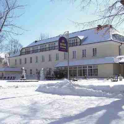 Hotel der Lindenhof Hotel Exterior