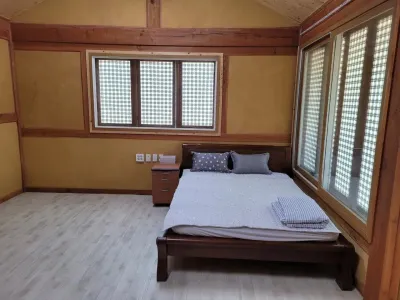 Boeun Seowon Hanok Pension 俗離山馬踢嶺自然休養林附近的飯店