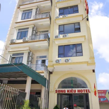 Song Kieu Hotel Отели рядом с достопримечательностью «Мост Байчай»