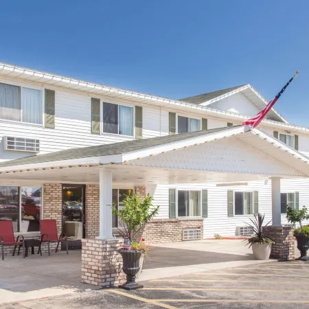 Super 8 by Wyndham Escanaba