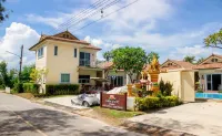 Charm Resort Cha-am Các khách sạn gần Suwanmas Mongkol Temple