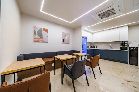 Daegu Daemyeongdong Brown Dot Отели рядом с достопримечательностью «Электронный мир»