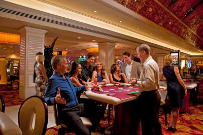 レストラン トロピカーナ ラスベガス ア ダブルツリー バイ ヒルトン ホテル＆リゾートの写真