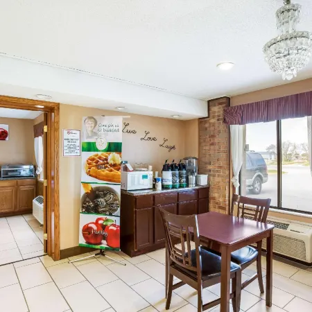 Quality Inn - Storm Lake