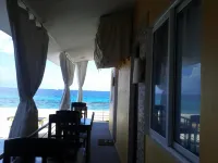 Luzmin BH - Beachfront Cottages - Havudsigt