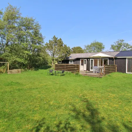 "Nielsine" - 1.5km from the Sea