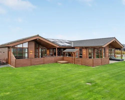"Niela" - 800m from the Sea Hotels in Idestrup