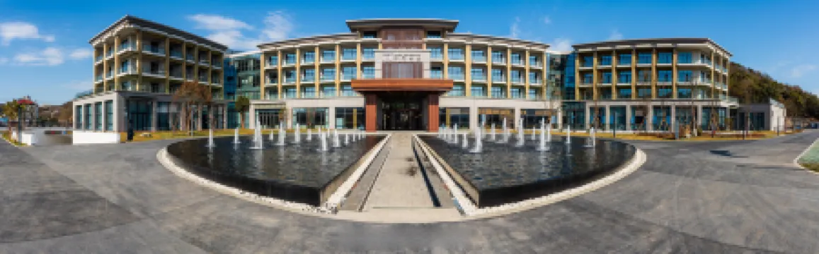 ShengSi Maison New Century Hotel