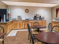 Super 8 by Wyndham Boise - breakfast