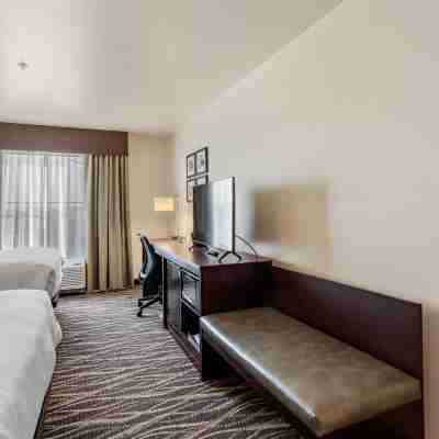 Cobblestone Hotel & Suites - Mosinee Rooms