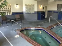 Best Western Plus Gateway Inn  Suites - Bathtub
