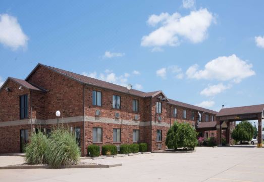 슈퍼 8에서 제공되는 든든한 아침 조식 뷔페