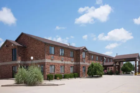 Super 8 by Wyndham Independence KS