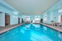 Days Inn by Wyndham Manitou Springs - Pools