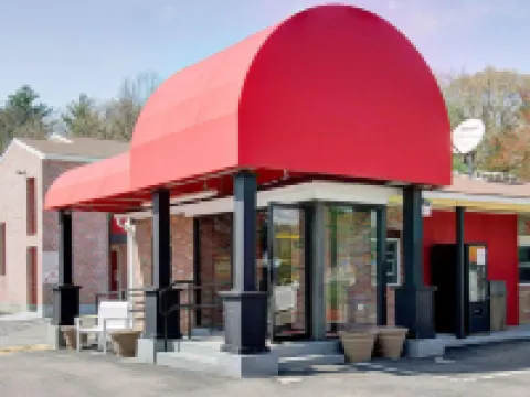 Econo Lodge Hotels in Sharon