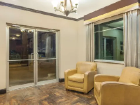 森特温德姆速8酒店 森特酒店