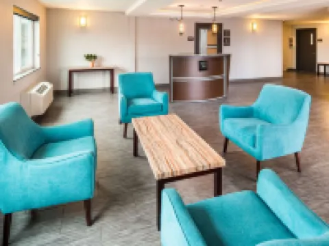 Red Lion Inn & Suites Everett Hotels in Everett