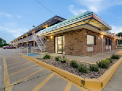 Motel 6 Salina, KS Hotels in Salina