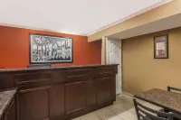 Super 8 by Wyndham Monterey