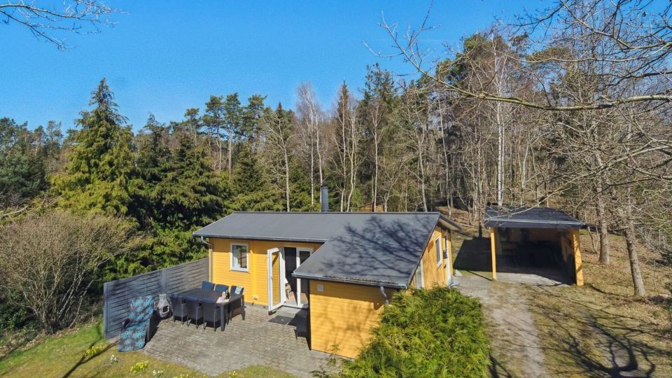 "Heikki" - 700m from the Sea