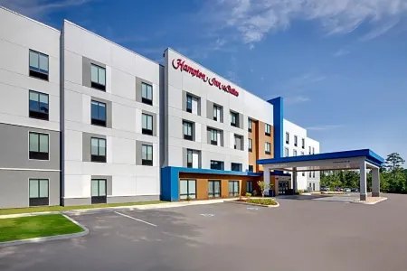 比洛克西戴博維勒歡朋套房酒店