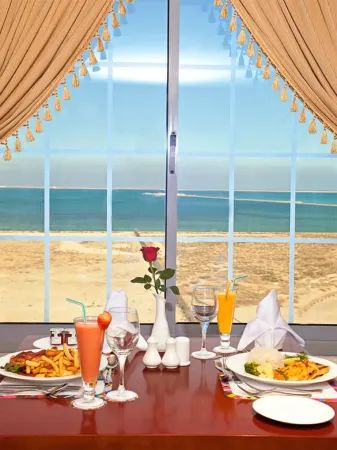 Coral Jubail Hotel Отели рядом с достопримечательностью «Royal Commission for Jubail and Yanbu»