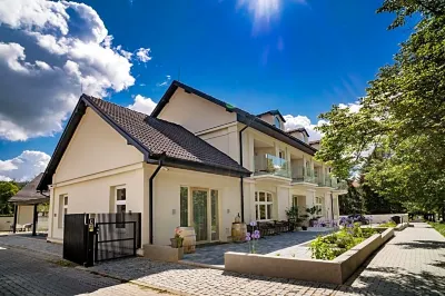 호텔 U 카플리츠키 Arboretum - Lesnická škola Písek 주변 호텔
