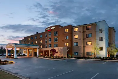 Courtyard Jackson Hotels near Casey Jones Village