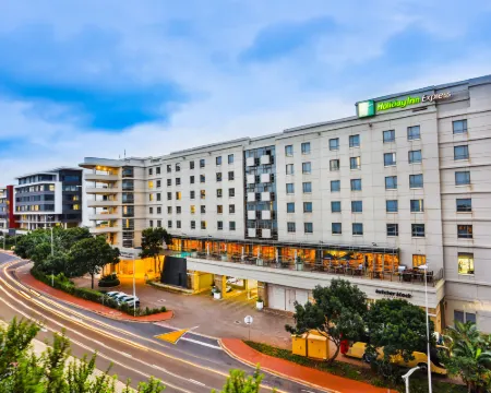 Holiday Inn Express DURBAN - UMHLANGA by IHG Hotels in Umhlanga