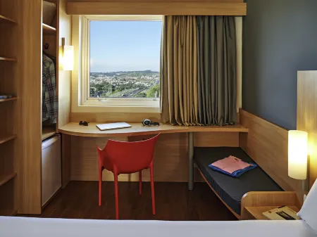 宜必思索羅卡巴酒店