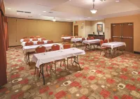 La Quinta Inn & Suites by Wyndham Stillwater-University Area