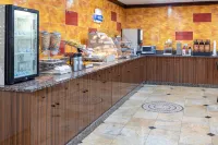 Days Hotel by Wyndham North Bergen /NYC Area - Breakfast