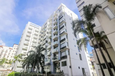 PRS @ One Palm Tree Villa near T3 Airport Отели рядом с достопримечательностью «Шрайн оф Сейнт Терес оф Чилд Джесус»