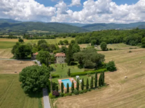 Laura ポッピのホテル