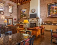Comfort Suites at Sabino Canyon - Aamiainen