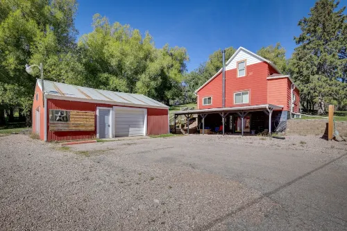 Lead Hideaway w/ Fireplace, Grill & New Deck! - Homestays