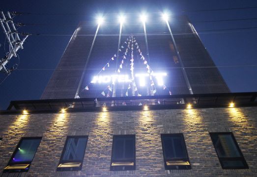 시설 비교 사진 2