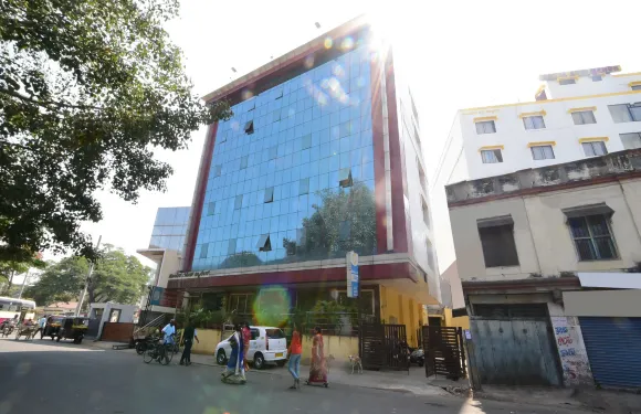 甘尼薩皇宮酒店