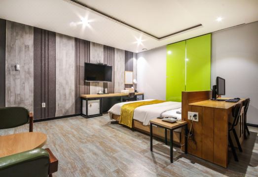 전주 신시가지 호텔 팝