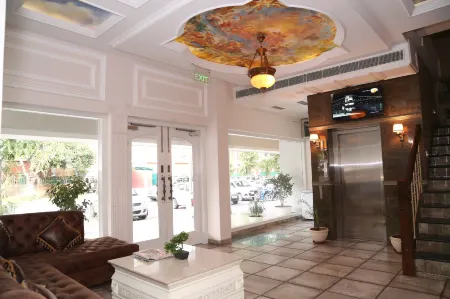 Hotel Posh Отели рядом со станцией Chandigarh Railway Station