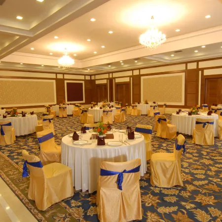 Chanakya Bnr Hotel